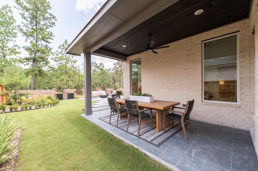 Representative exterior details of a home built from the Wren by Tri Pointe Homes in Oakhill Reserve, Tomball (Image 3).