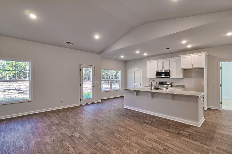 Spacious, unfurnished interior of a new home in , Orangeburg (Image 12).