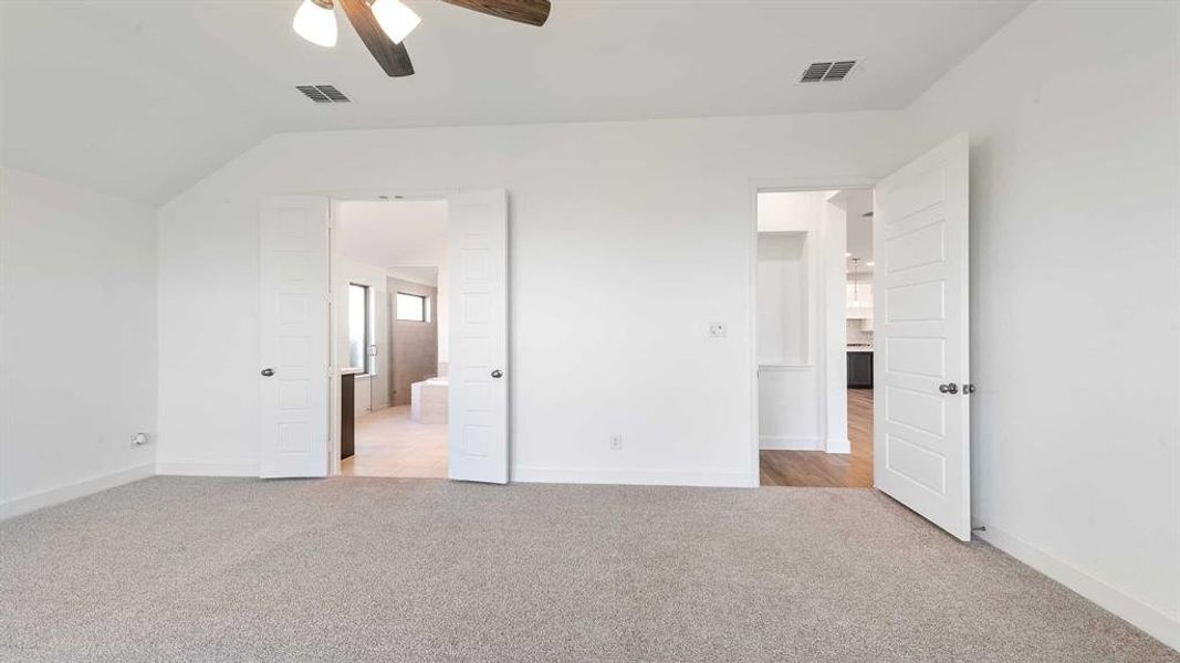 Spacious, unfurnished interior of a new home in Trinity Falls 50', McKinney (Image 24).