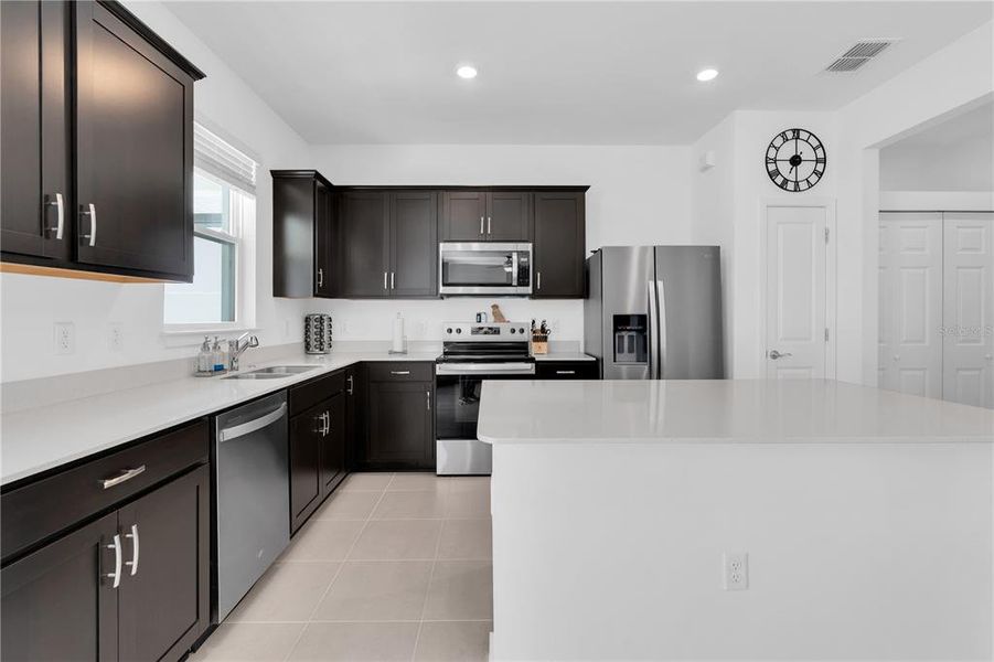 Furnished interior view inside a new home in Valleybrook, Spring Hill (Image 17).