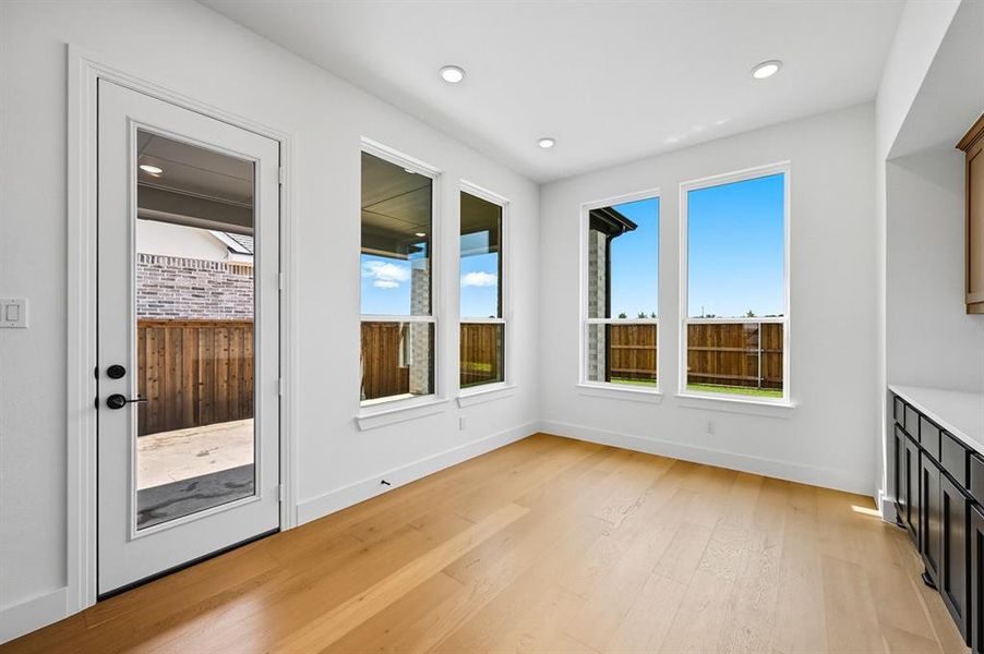Spacious, unfurnished interior of a new home in Trinity Falls, McKinney (Image 17).