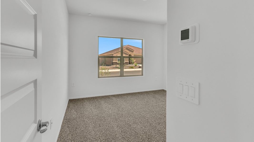 Spacious, unfurnished interior of a new home in Sycamore Vista, Vail (Image 19).