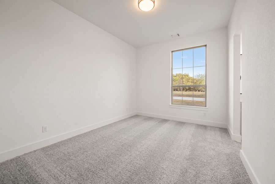 Spacious, unfurnished interior of a new home in Rolling Creek Ranch, Aledo (Image 44).