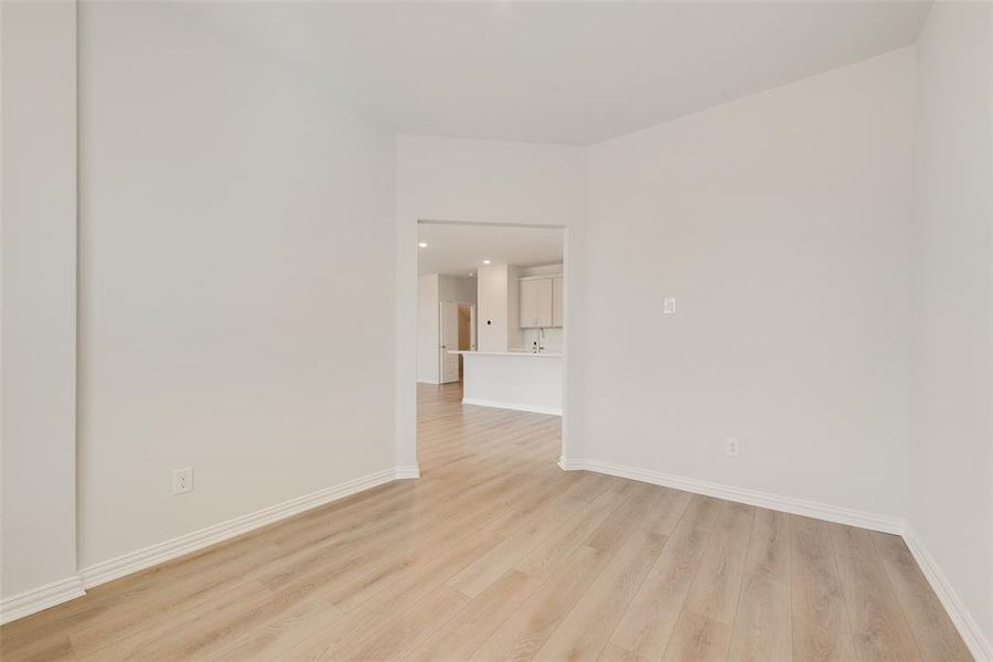 Spacious, unfurnished interior of a new home in Walden Pond, Forney (Image 23).