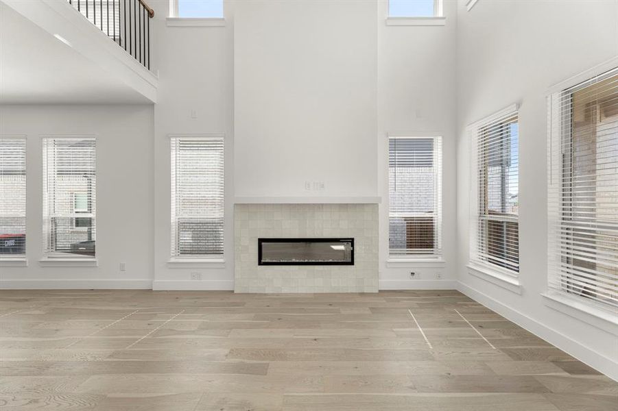 14. 817 Meadow Springs - Family (2)