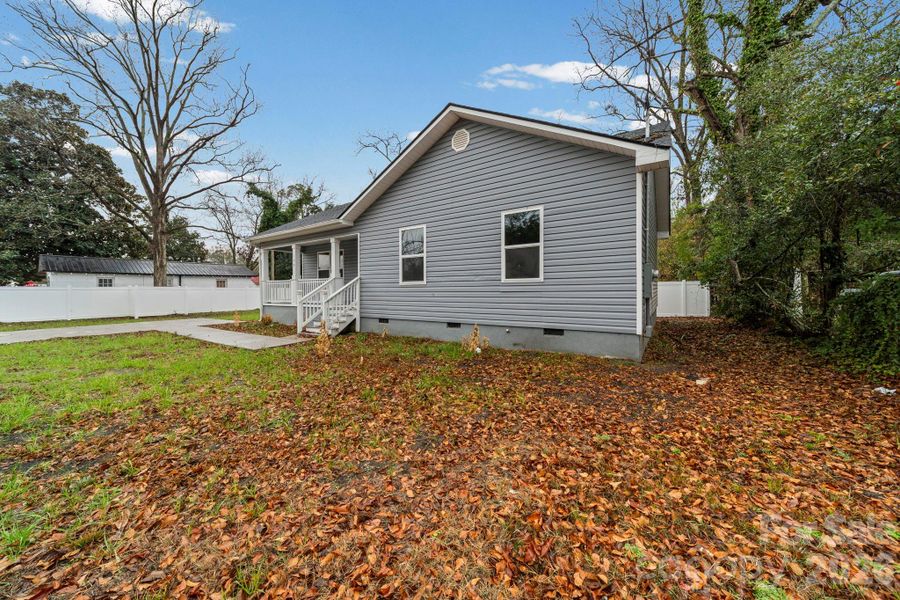 Exterior details and patio area of a home in , Orangeburg (Image 17).