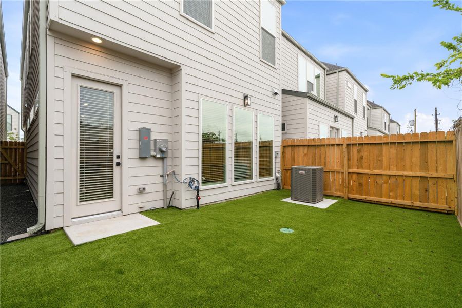 An increasingly rare feature set in Spring Branch, this home pairs a private backyard with a dedicated driveway, finished with artificial turf for a clean, low-maintenance outdoor space. An increasingly rare feature set in Spring Branch, this home pairs a private backyard with a dedicated driveway, finished with artificial turf for a clean, low-maintenance outdoor space.