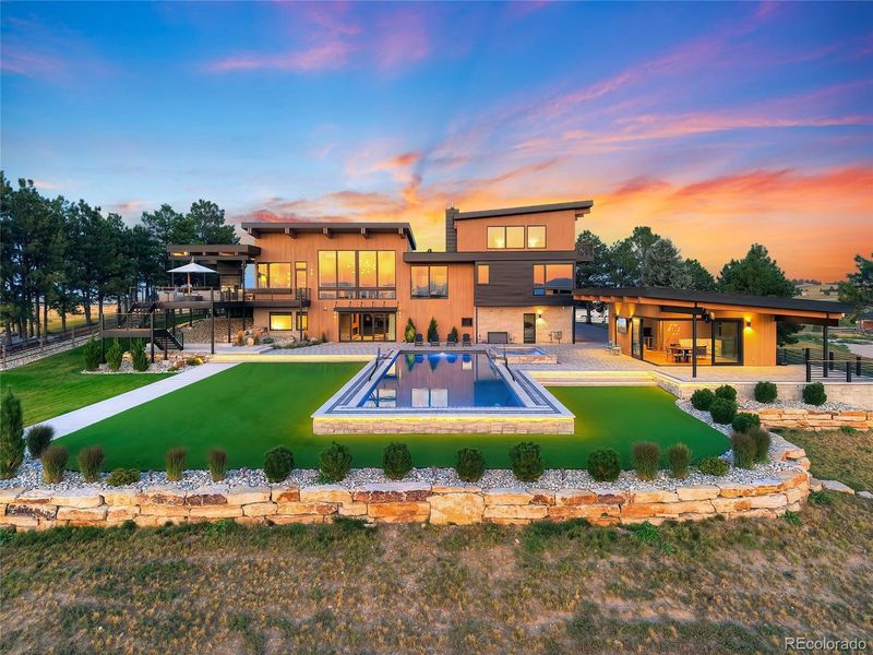 20 Meter Swimming Pool