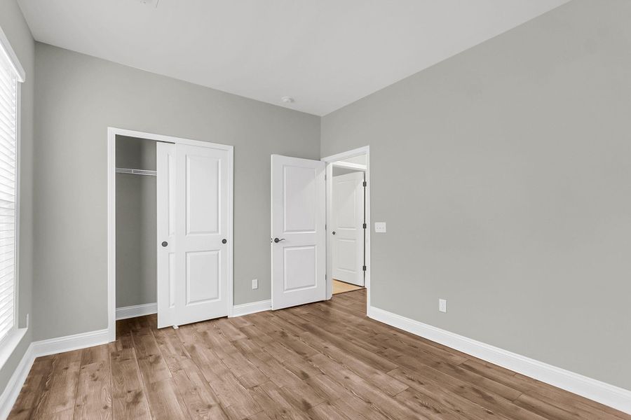 Spacious, unfurnished interior of a new home in , Summerville (Image 20).