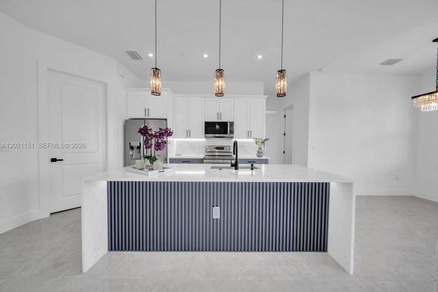 Furnished interior view inside a new home in , Lehigh Acres (Image 6).