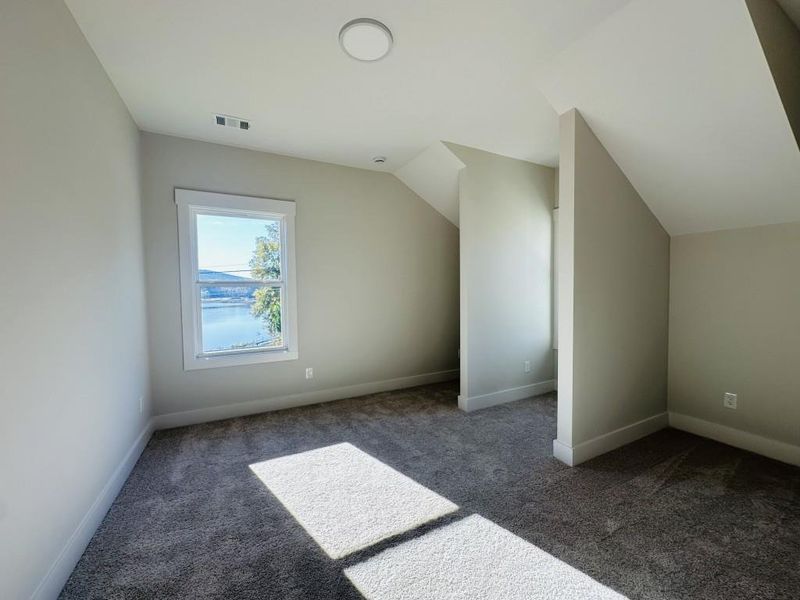 Spacious, unfurnished interior of a new home in Hillshire, Cumming (Image 17).