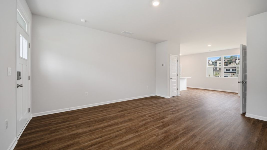 Spacious, unfurnished interior of a new home in Willowbrook, Winder (Image 13).