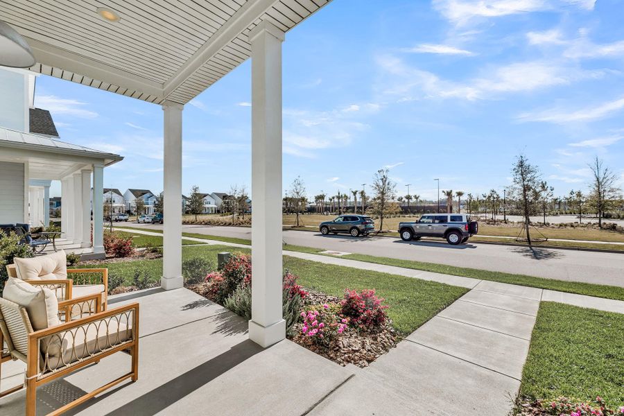 Exterior details and patio area of a home in Carnes Crossroads, Summerville (Image 29).