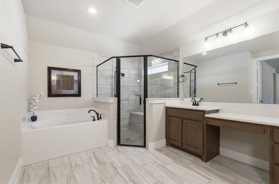 Furnished interior view inside a new home in Crystal Springs Estates, Alvarado (Image 8). Furnished interior view inside a new home in Crystal Springs Estates, Alvarado (Image 8).