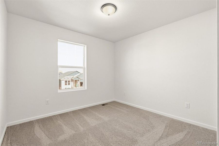 Spacious, unfurnished interior of a new home in Farmlore, Brighton (Image 26).