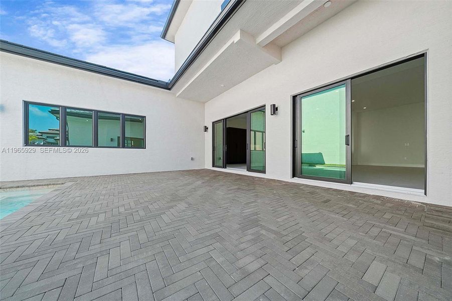 Exterior details and patio area of a home in , Hollywood (Image 35).