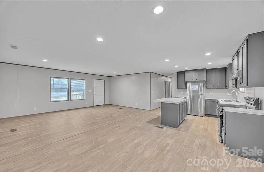 Image 36 of a home in .