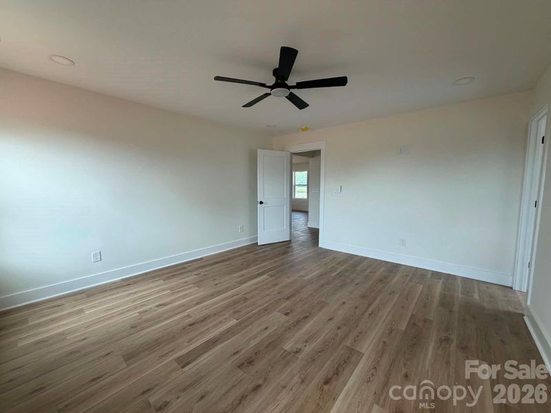 Spacious, unfurnished interior of a new home in , Salisbury (Image 11).