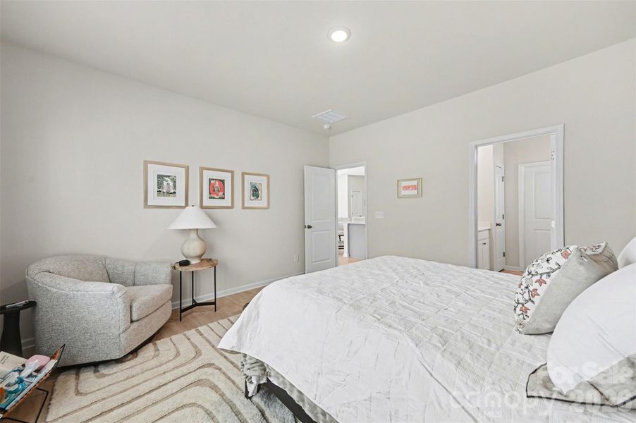 Furnished interior view inside a new home in Summerlyn Village, Kannapolis (Image 16).