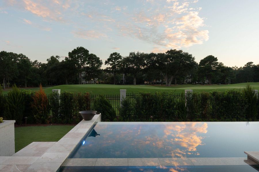 Community amenities in , Charleston (Image 127). Community amenities in , Charleston (Image 127).