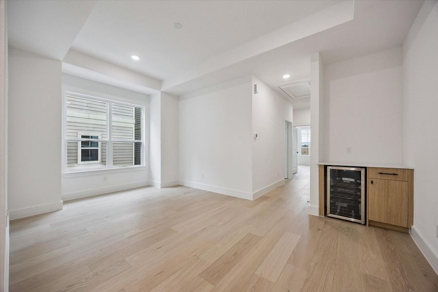 Spacious, unfurnished interior of a new home in , Houston (Image 22).