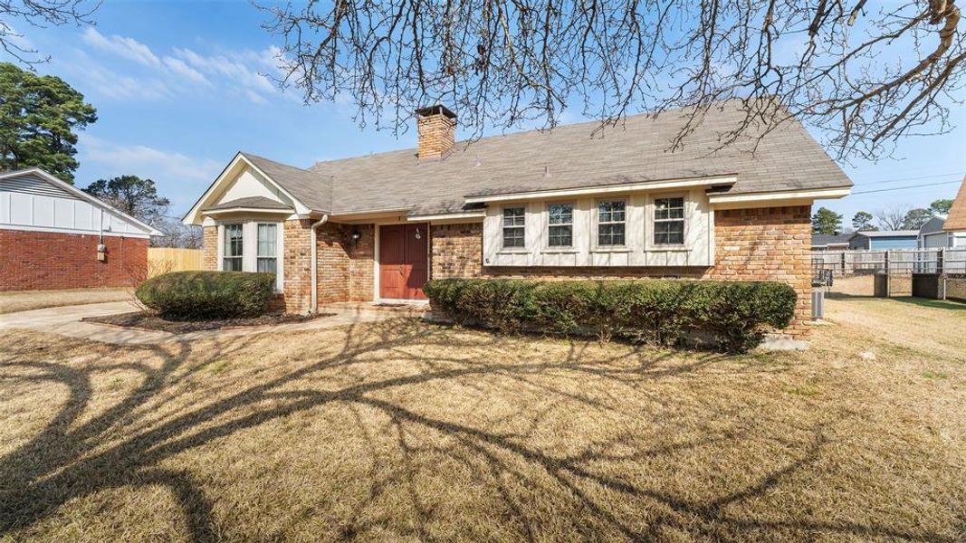 Exterior details and patio area of a home in , Texarkana (Image 18). Exterior details and patio area of a home in , Texarkana (Image 18).