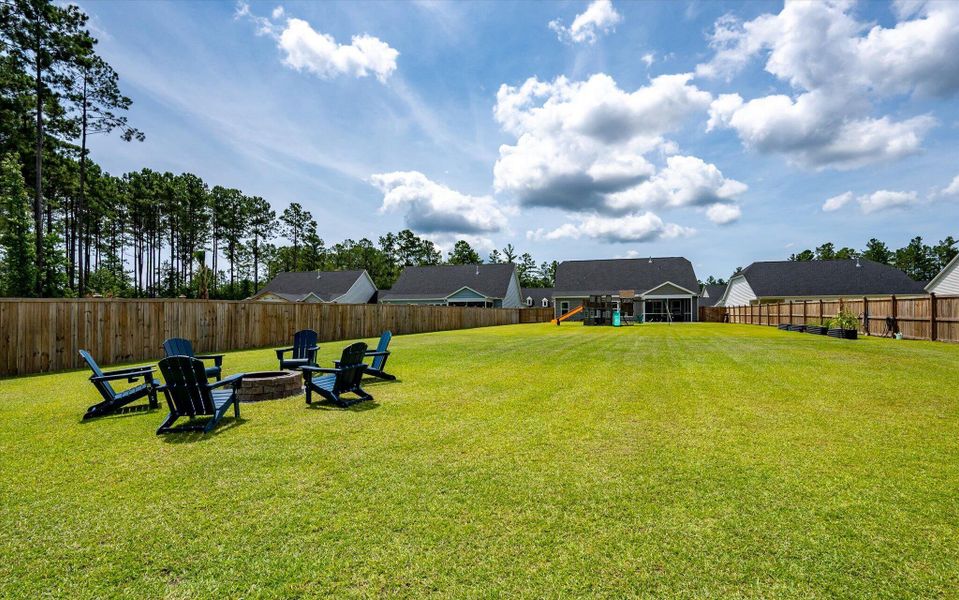 Community amenities in The Enclave at French Quarter Creek, Huger (Image 44).