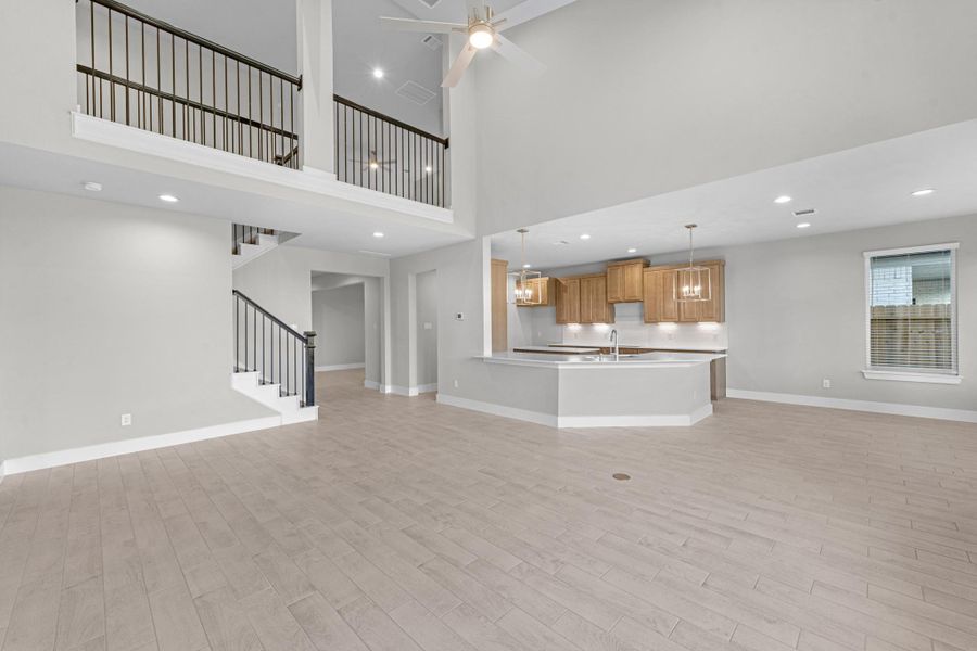 Spacious, unfurnished interior of a new home in Morton Creek Ranch, Katy (Image 15).