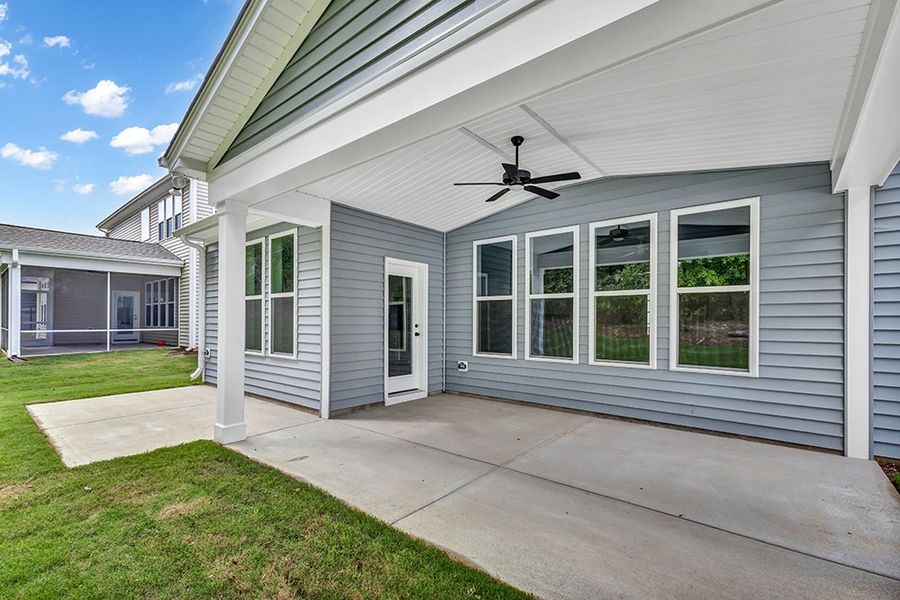 Representative exterior details of a home built from the The Whitley by RobuckHomes in Kennebec Crossing, Angier (Image 57). Representative exterior details of a home built from the The Whitley by RobuckHomes in Kennebec Crossing, Angier (Image 57).