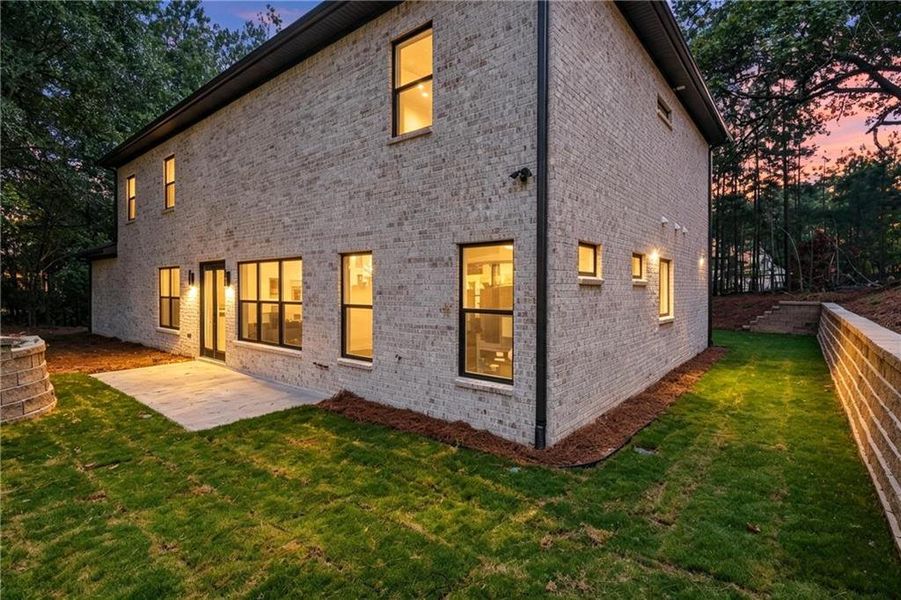Exterior details and patio area of a home in , Fairburn (Image 27).