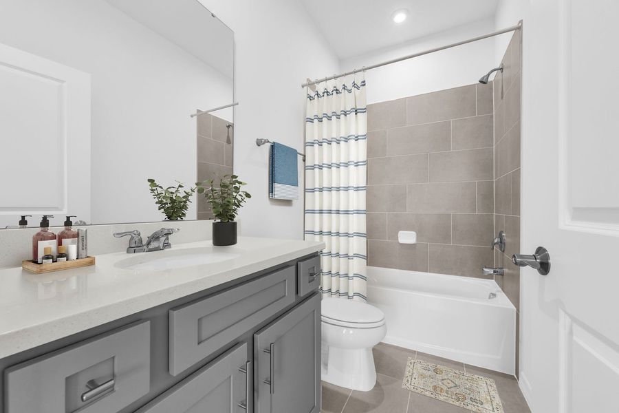 Full Bathroom #3