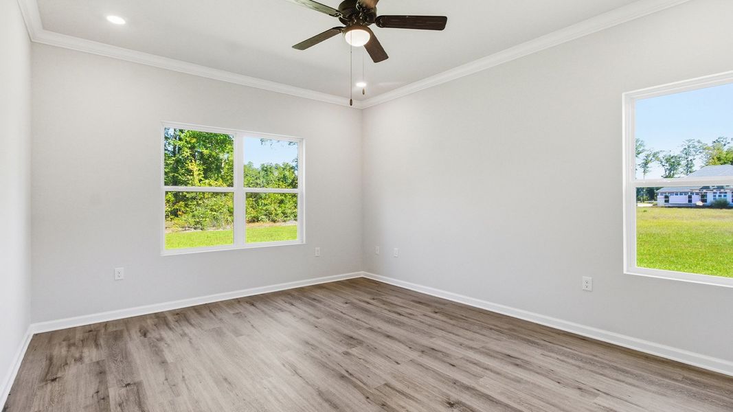 Spacious, unfurnished interior of a new home in Misting Springs, Crawfordville (Image 18).