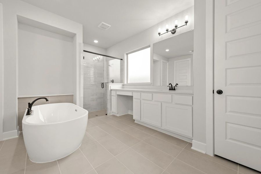 Representative image. Features, specifications, selections and colors may vary.