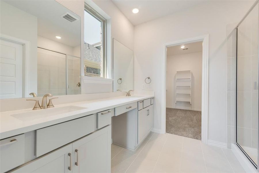 Furnished interior view inside a new home in Walden Pond, Forney (Image 12).