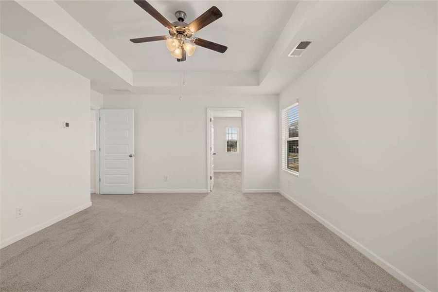 Spacious, unfurnished interior of a new home in Shoal Creek, Hampton (Image 17).