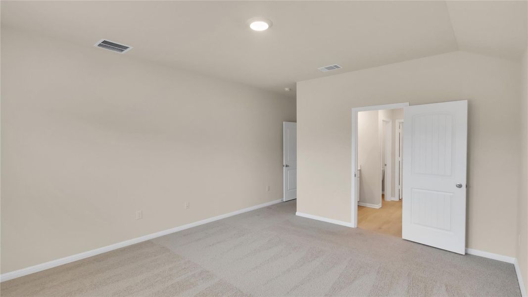 Spacious, unfurnished interior of a new home in Bar W Ranch, Leander (Image 18). Spacious, unfurnished interior of a new home in Bar W Ranch, Leander (Image 18).