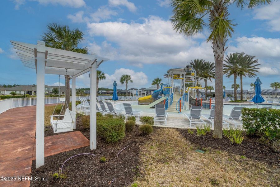 Image 70 of a home in Beacon Lake.