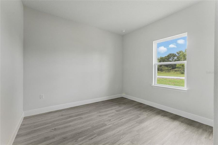 Spacious, unfurnished interior of a new home in , Ocala (Image 31).