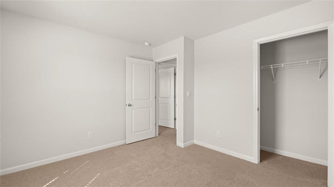 Spacious, unfurnished interior of a new home in , Stockbridge (Image 23).