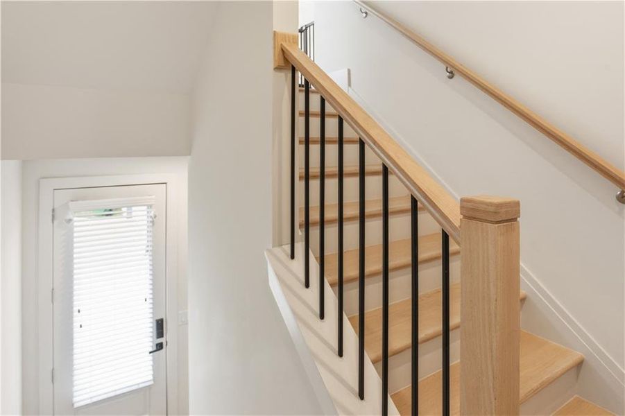 Spacious, unfurnished interior of a new home in , Atlanta (Image 18).