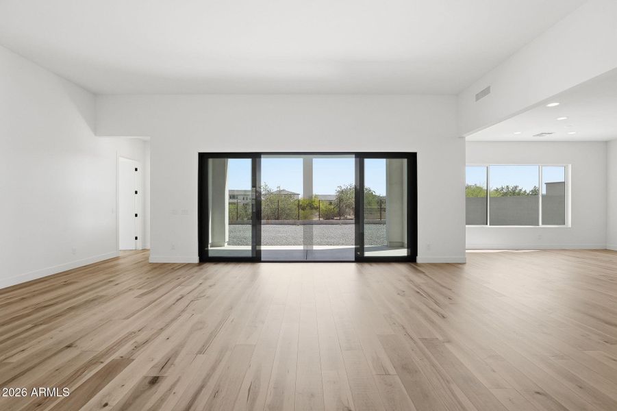 049_ListerPros 049_ListerPros