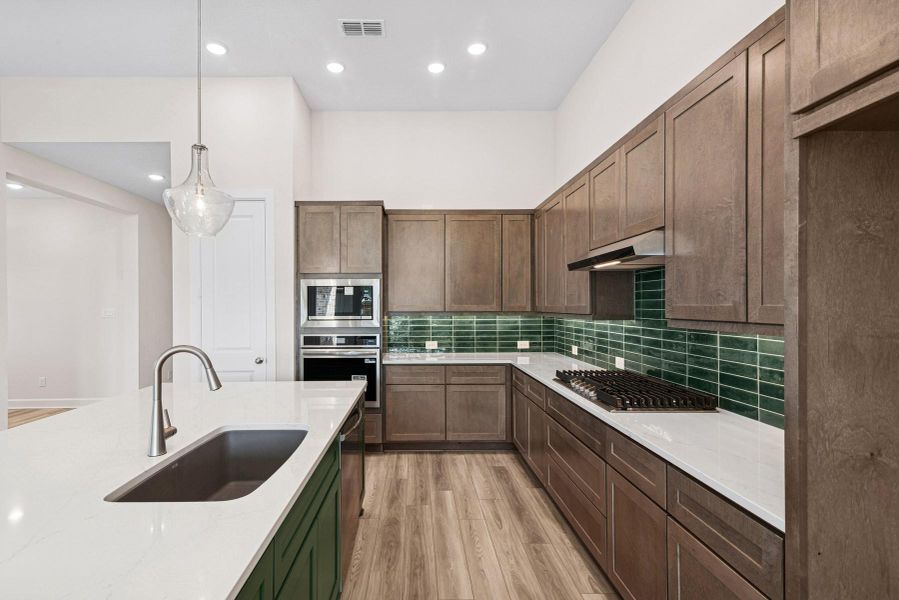 Furnished interior view inside a new home in ARTAVIA 45' Homesites, Conroe (Image 5). Furnished interior view inside a new home in ARTAVIA 45' Homesites, Conroe (Image 5).