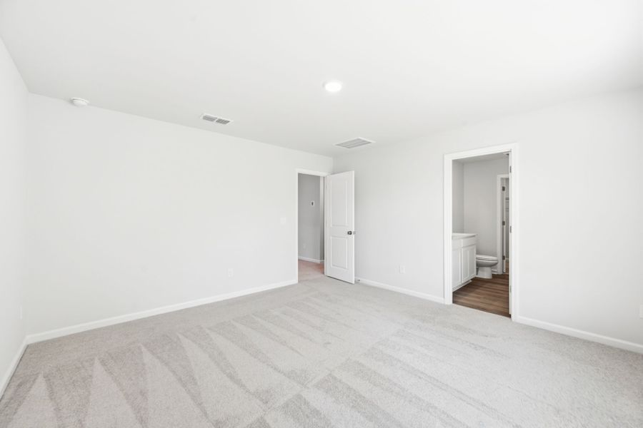 Spacious, unfurnished interior of a new home in Grand Arbor, Blythewood (Image 25). Spacious, unfurnished interior of a new home in Grand Arbor, Blythewood (Image 25).