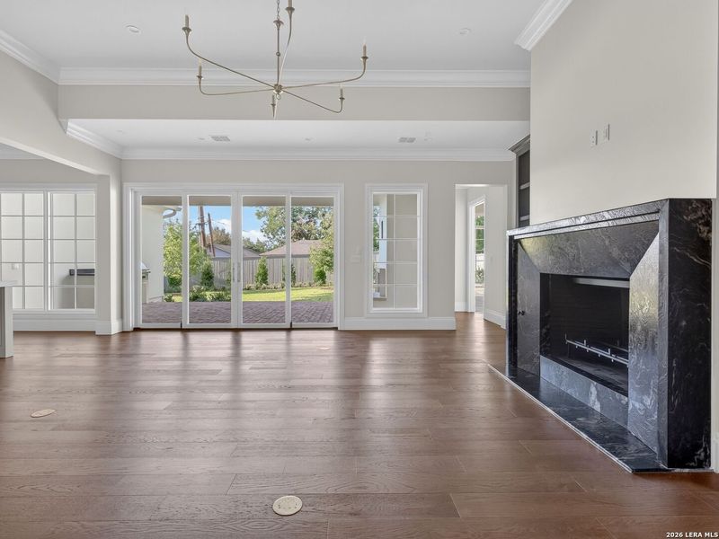 Spacious, unfurnished interior of a new home in , San Antonio (Image 24).