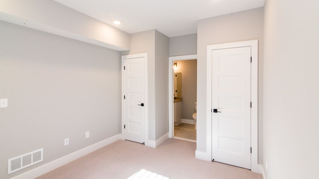 Representative unfurnished interior of a home built from the The Chesterfield Side Entry by Norfolk Homes in Fosdick Glen of Saline, Saline (Image 66).