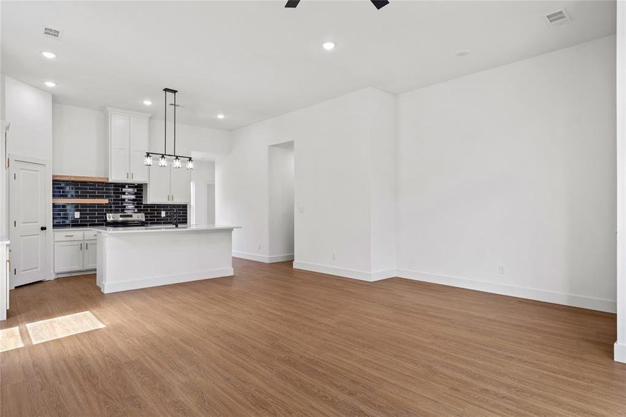 Spacious, unfurnished interior of a new home in , Greenville (Image 8).