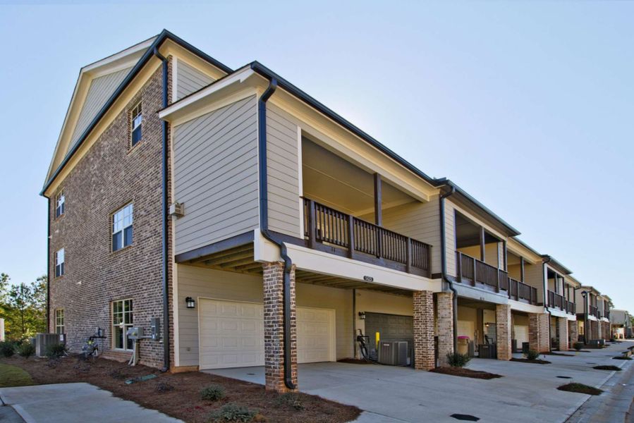 Image 36 representing the Barwick by KM Homes in Nickel Creek at Newnan Crossing, Newnan, GA.