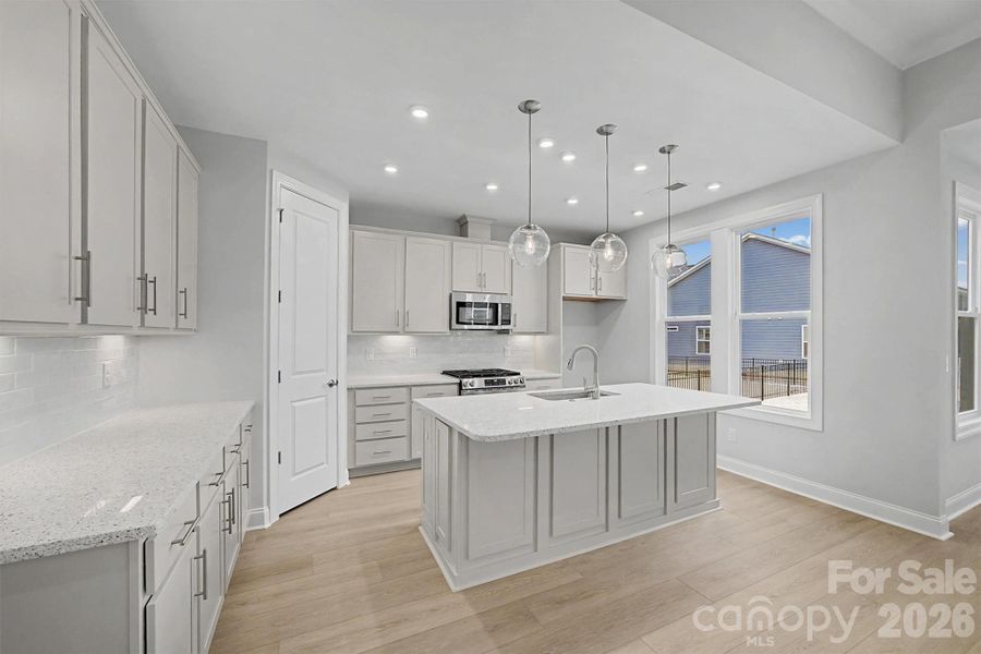 Furnished interior view inside a new home in Handsmill on Lake Wylie, York (Image 6).