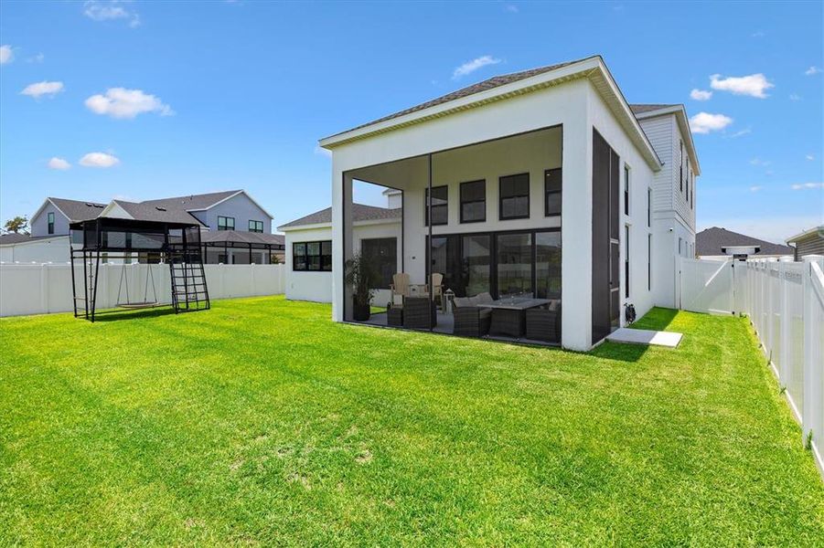 Exterior details and patio area of a home in , Okahumpka (Image 24).