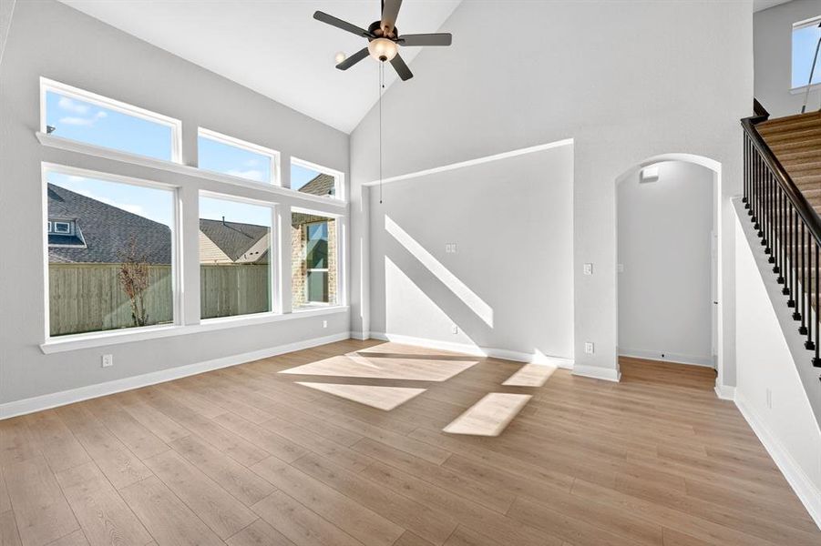 Spacious, unfurnished interior of a new home in Pecan Square - Gardens, Northlake (Image 29). Spacious, unfurnished interior of a new home in Pecan Square - Gardens, Northlake (Image 29).